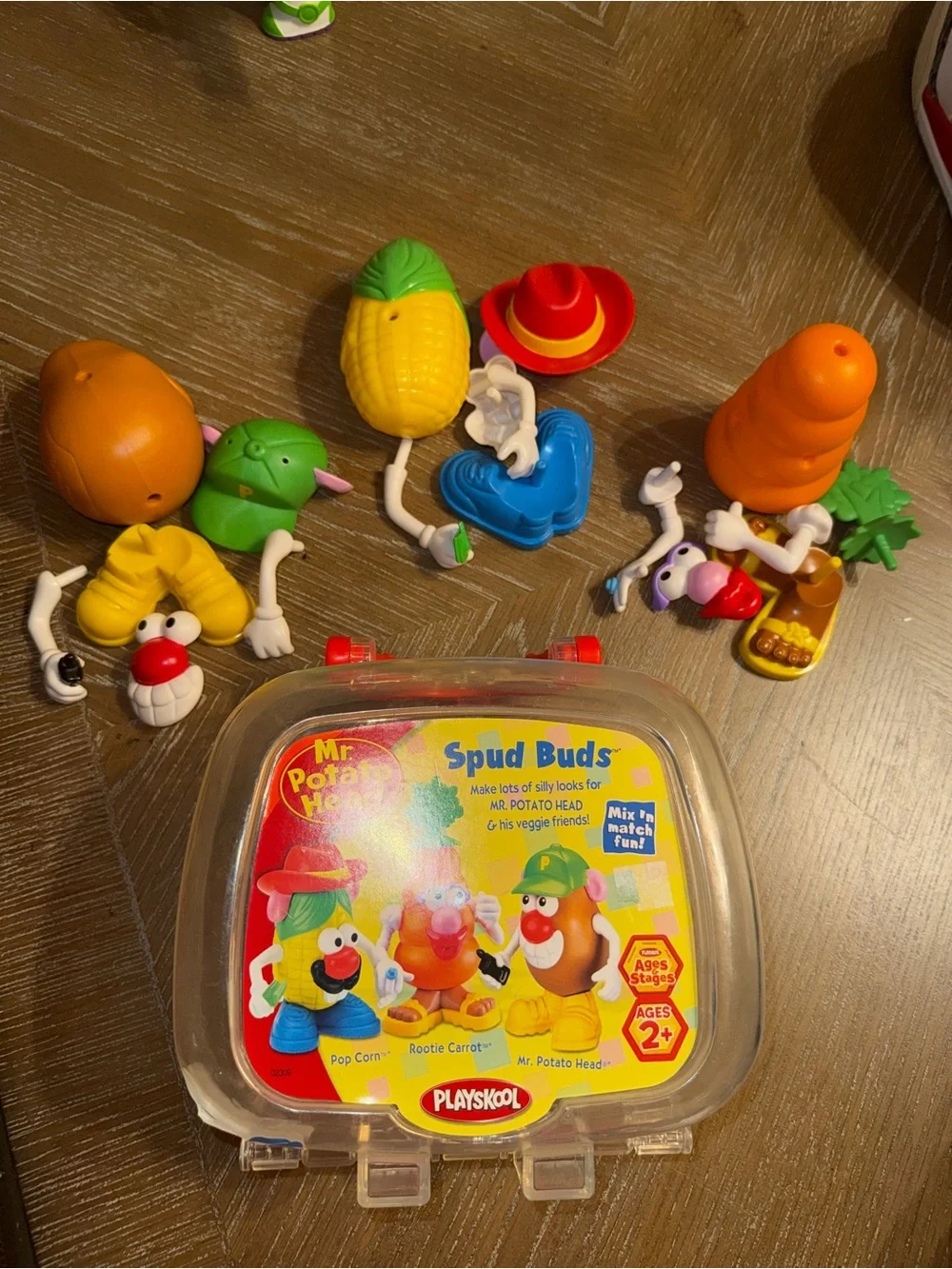 Mr. Potato Head Spud's Buds w/Carrying Case  Playskool  3 Figures